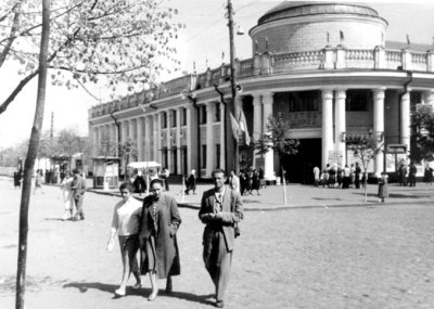 Кінотеатр ім. Щорса. Фото 1950-х років
