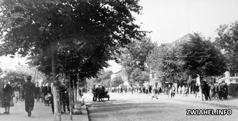 Вулиця Шевченка в районі кінотеатру у 1950-х роках