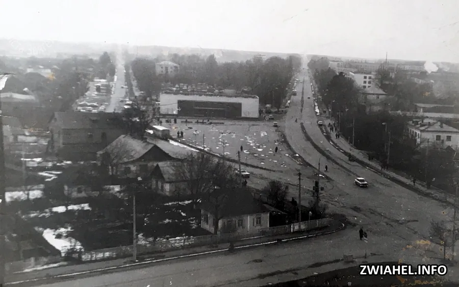 Вид на автовокзал і вулиці Шевченка та Войкова