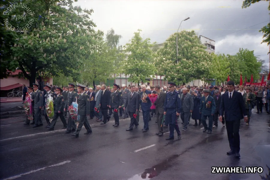 День Перемоги 2004: святкова хода