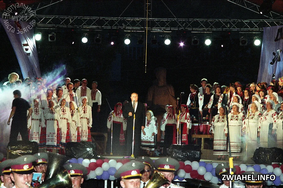 Лесині джерела 2004: концерт на головній сцені