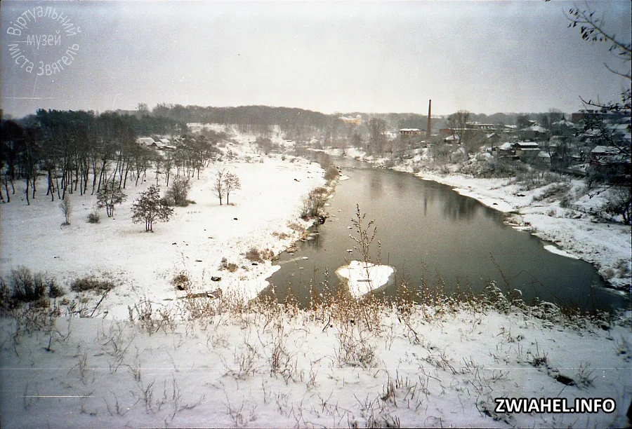 Вид на річку Случ із замкового пагорбу взимку 2005 року