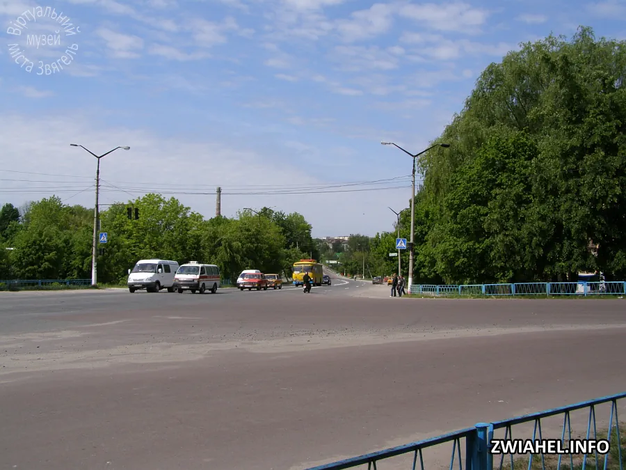 Вулиця Житомирська в районі Зелені: перспектива в напрямі центру міста