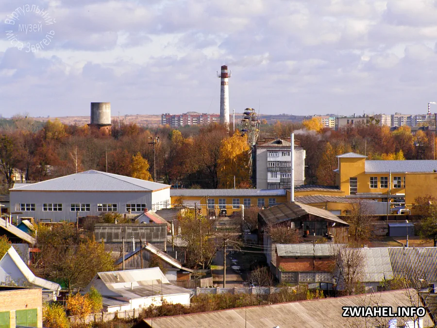 Вид на територію меблевої фабрики з висоти