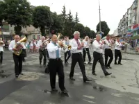 Виступ муніципального духового оркестру під час урочистої ходи на святі «Лесині джерела» (28 липня 2017 року, Віталій Терещук)