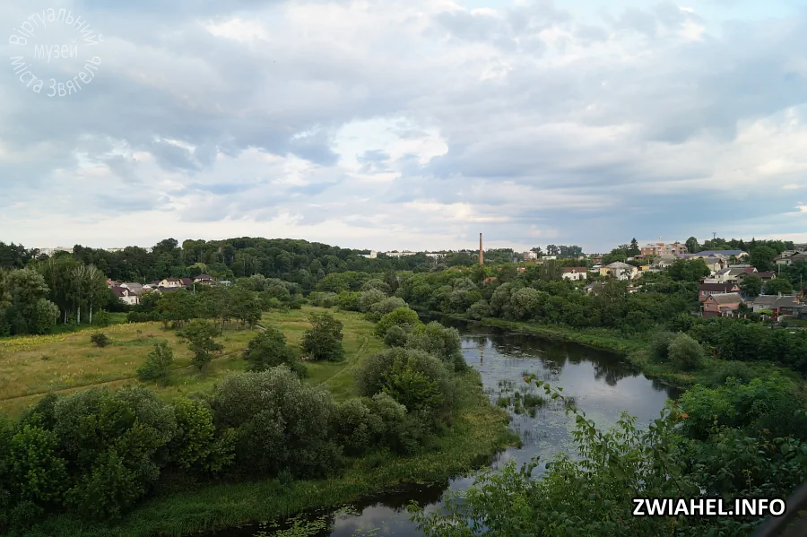 Вид на річку Случ із замкового пагорбу